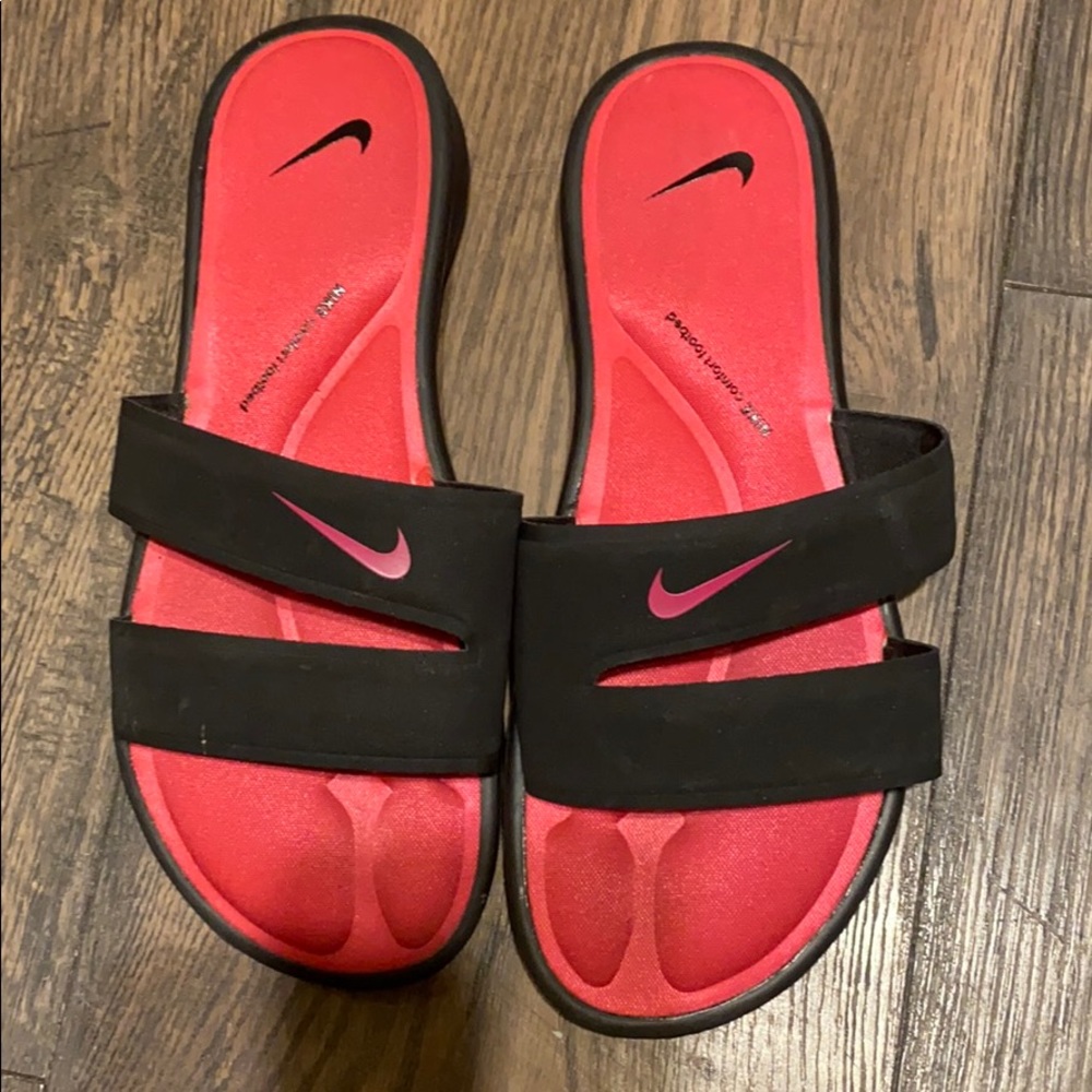 memory foam nike slides